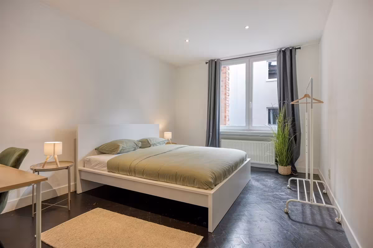 Top gelegen, volledig gemeubeld 2-slaapkamerappartement op de Keyserlei Meir - 16