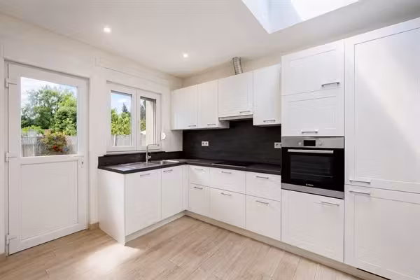 Instapklare woning met twee slaapkamers te Wilrijk - 4