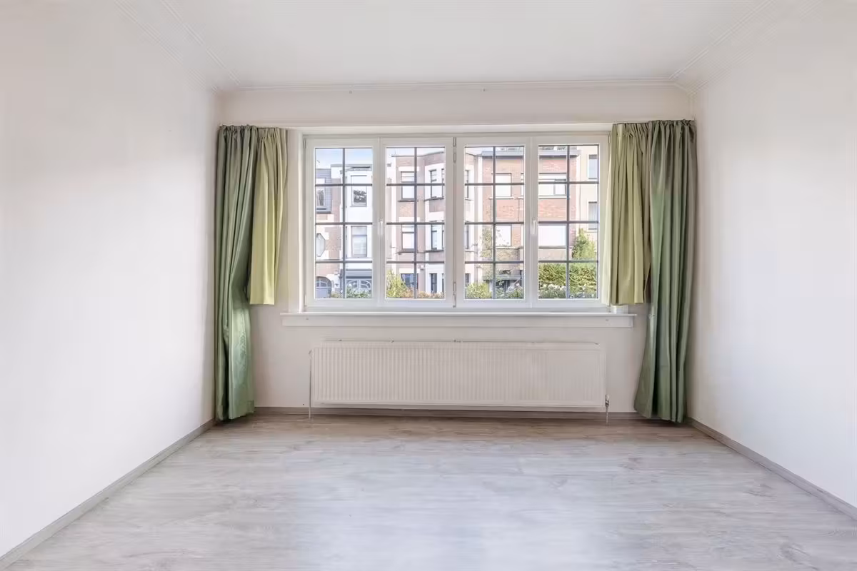 Spacious ground-floor apartment with large garden - 6