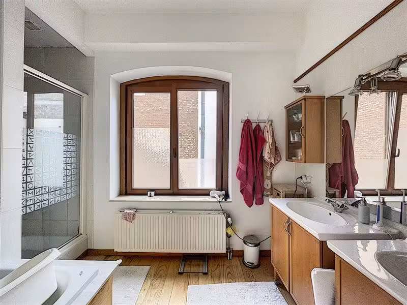 Downtown! Superb 3 bedroom apartment + terrace - 5