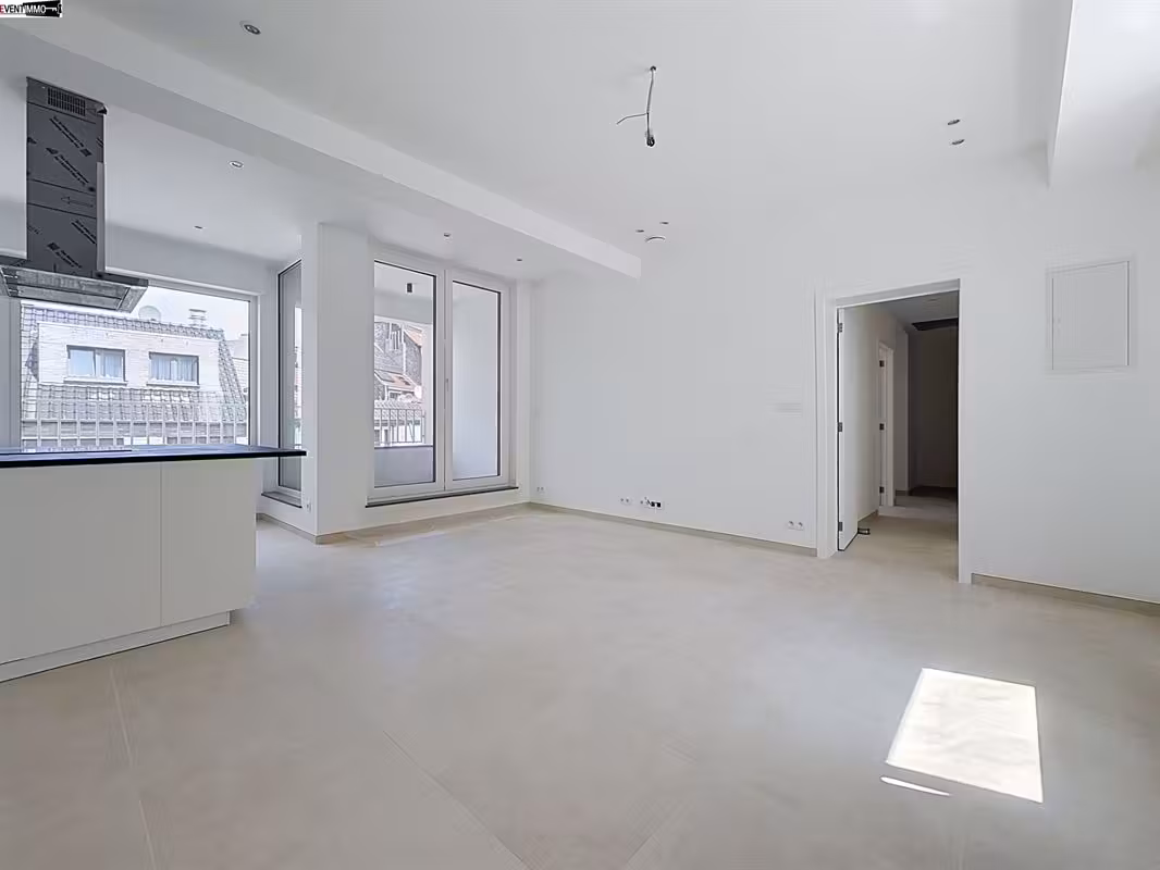 Appartement rénové à Molenbeek-Saint-Jean - 2