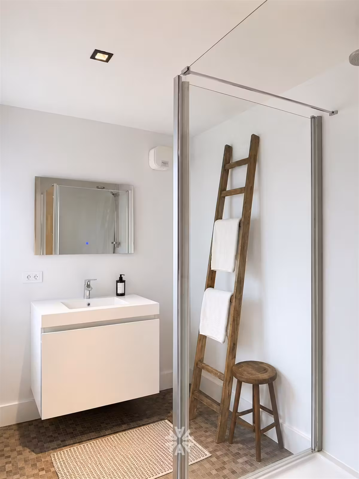 Knap bemeubeld één slaapkamer appartement nabij Gent-Sint-Pietersstation - 4