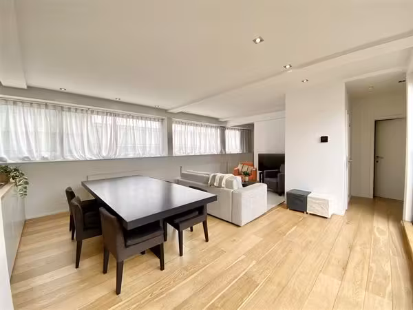Zeer mooi gemeubileerd appartement met terras - 8