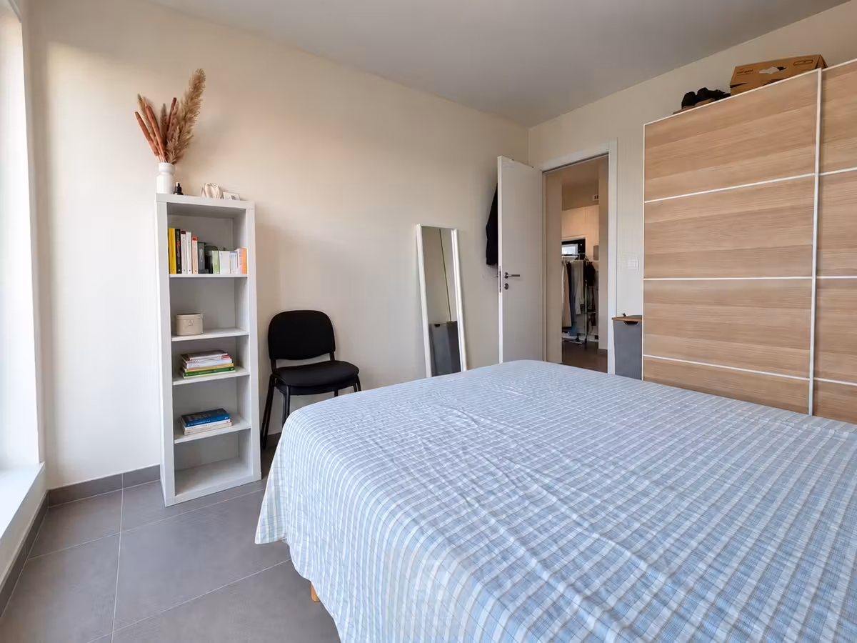 Recent one-bedroom apartment with parking space - 10
