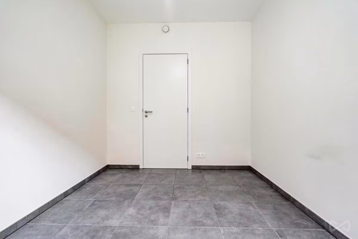 Three-bedroom apartment in Anderlecht - 8