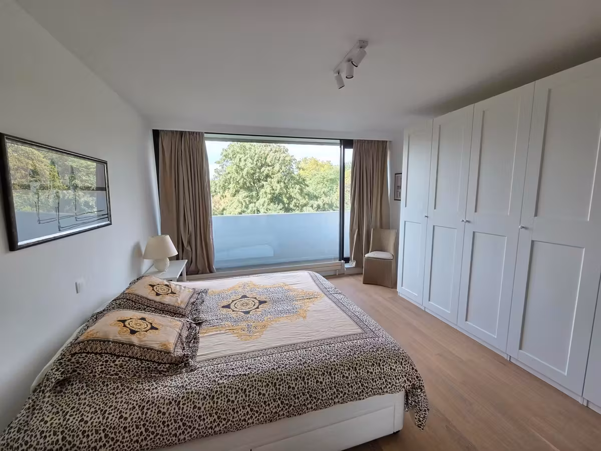HEEL MOOI GERENOVEERD APPARTEMENT MET PRACHTIG TERRAS - 4