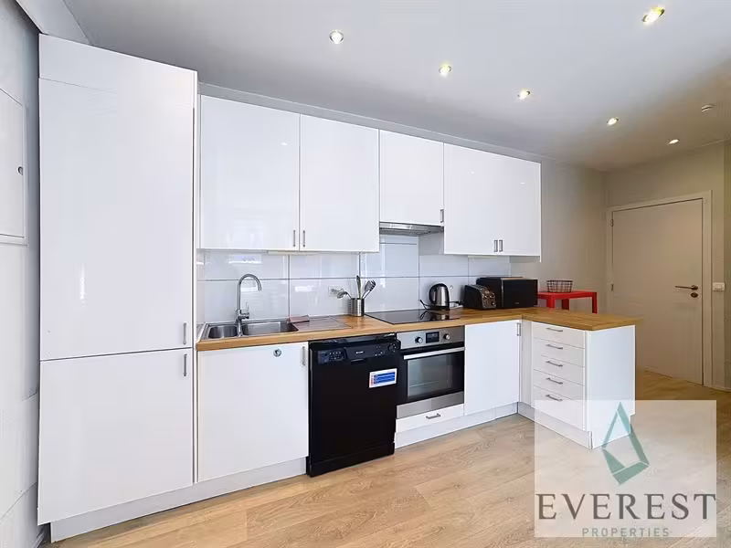 Place Flagey! Beautiful 2-bedroom furnished apartment - 3