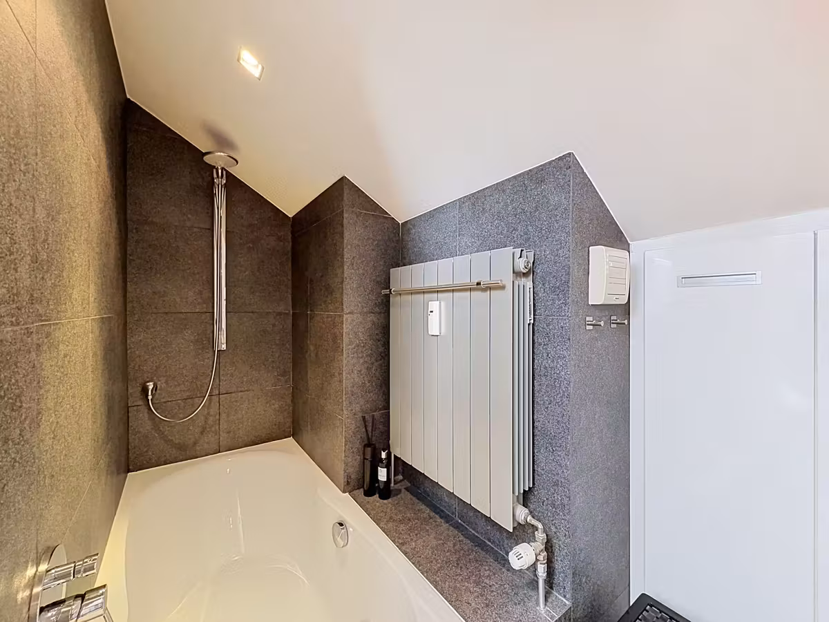 Bright triplex apartment with one bedroom - 6