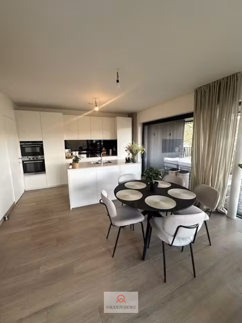 Modern appartement met staanplaats in groene parktuin - 14