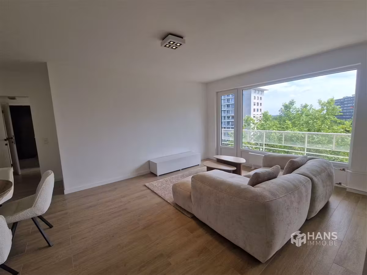Renovated apartment with 2 bedrooms and terrace in Berchem - 4